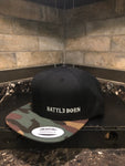 BLACK SNAPBACK w/ CAMO BILL